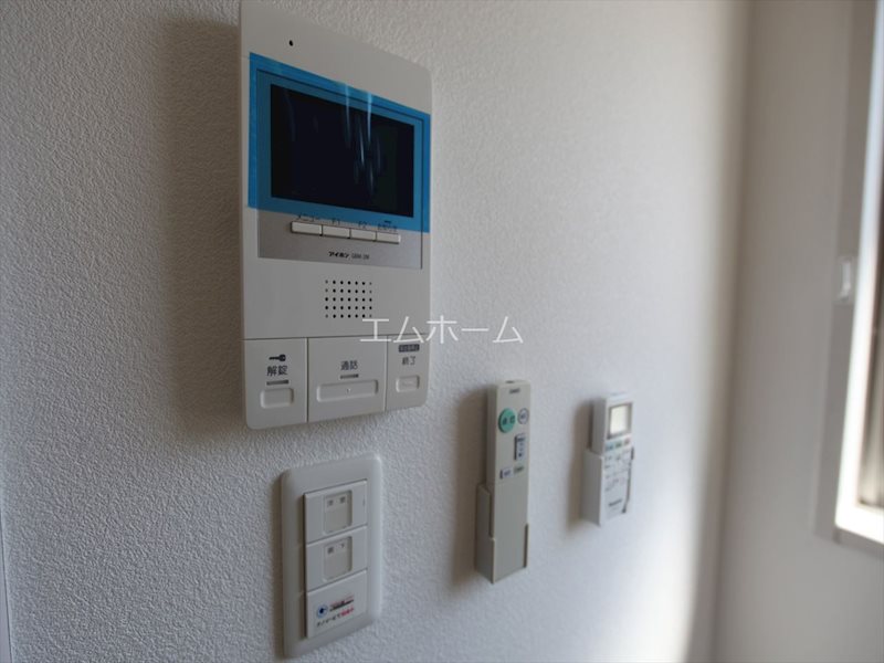 セキュリティ　TVモニター付きインターホン