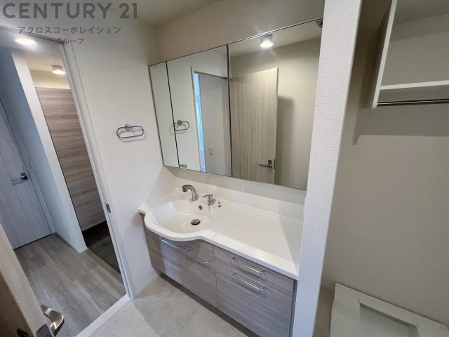 洗面設備　洗面化粧台付き♪