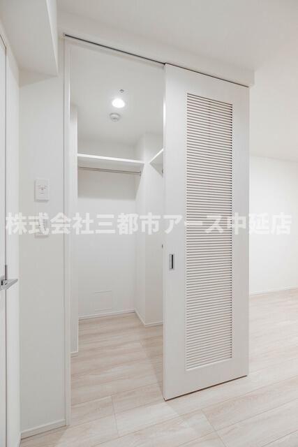 収納　アジールコート都立大学