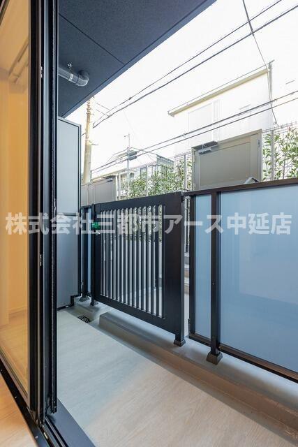 バルコニー　アジールコート都立大学