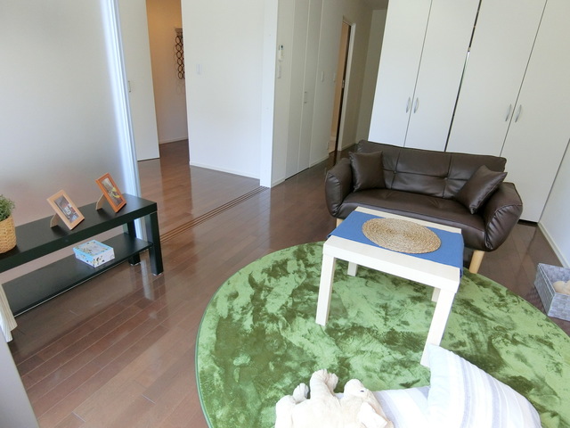 居室・リビング　★可動式収納で自由に間取りができます★