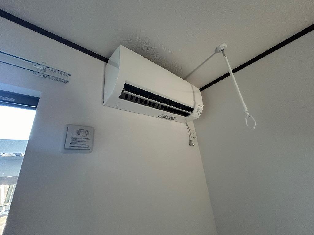 バルコニー　エアコン