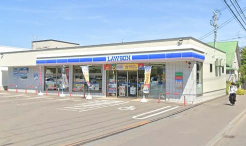 コンビニ　ローソン札幌南11条店（コンビニ）まで415m