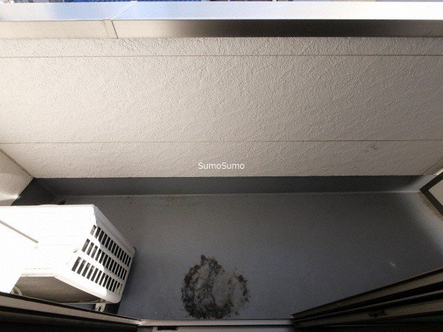 バルコニー　バルコニーからの眺めを楽しみながら食事をしませんか