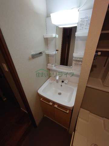 洗面設備　別部屋の参考写真となります