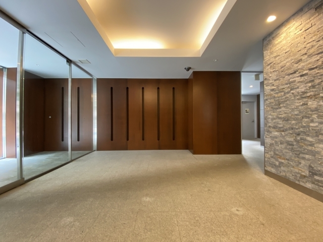 飲食店　ほっともっと麻布十番店（飲食店）まで191m