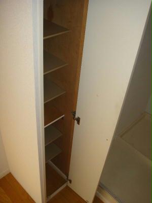 収納　シューズボックス