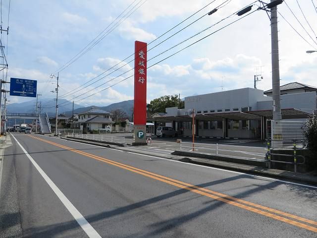 銀行　愛媛銀行氷見支店様（銀行）まで100m