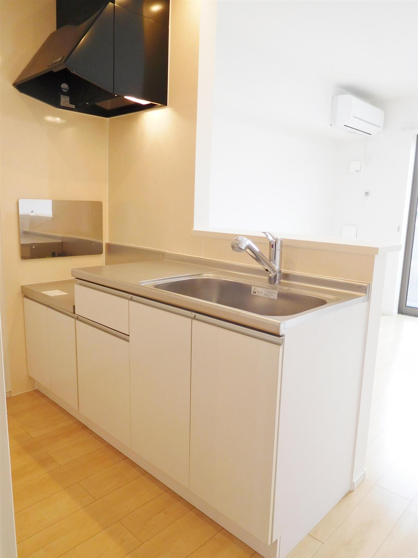 キッチン　※同タイプの別物件の写真です※