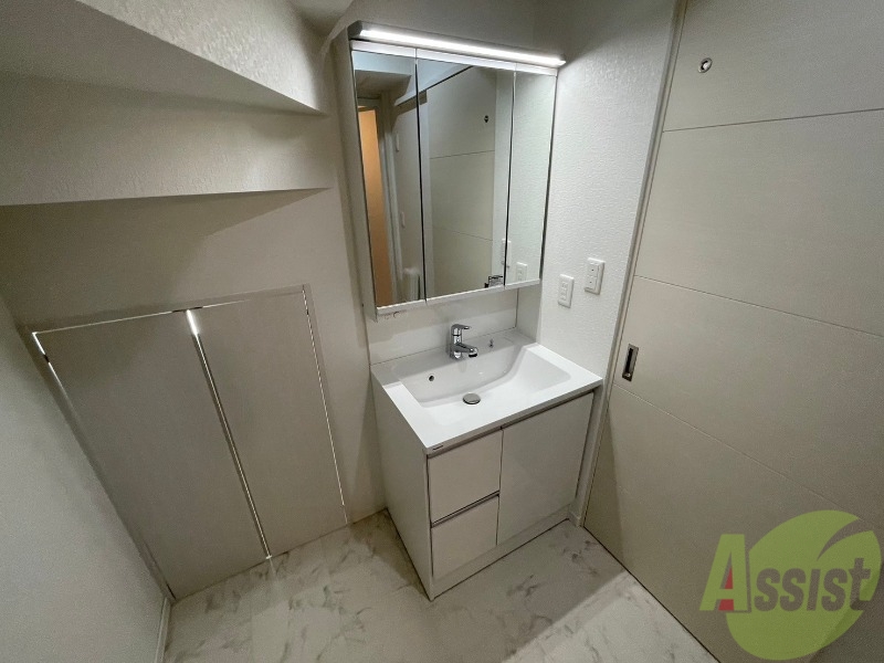 洗面設備　こちらに洗面台があります。朝の洗顔はこちらで。