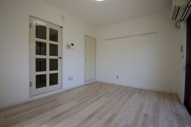 居室・リビング　※別室の参考写真の為、現況優先です。