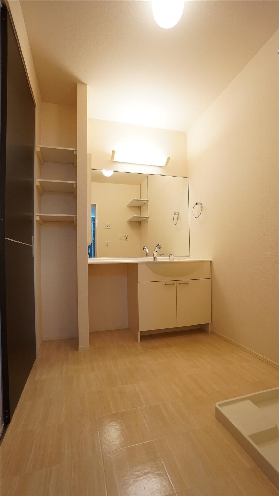 洗面設備　別のお部屋のお写真です