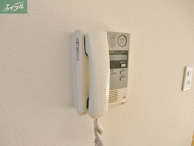 セキュリティ　同物件別部屋の写真です