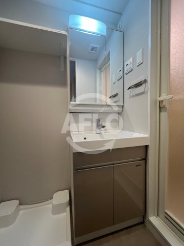 洗面設備　リヴェント難波ウエスト　独立洗面台