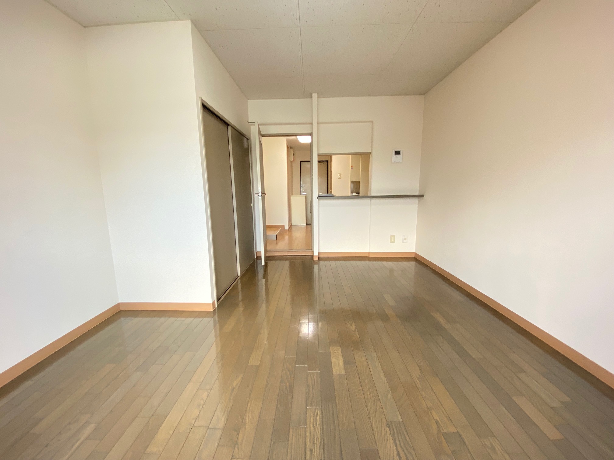 居室・リビング　洋室8.5帖！