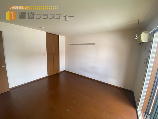 居室・リビング　レイアウトもしやすいお部屋です。