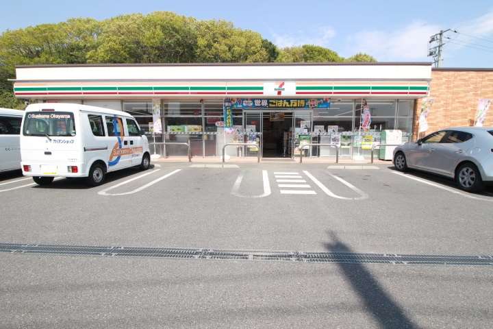 コンビニ　セブンイレブン 岡山賞田店（コンビニ）まで647m
