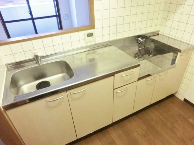 キッチン　別室参考写真です。