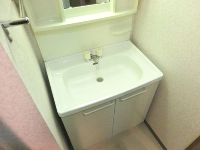 洗面設備　別室参考写真です。