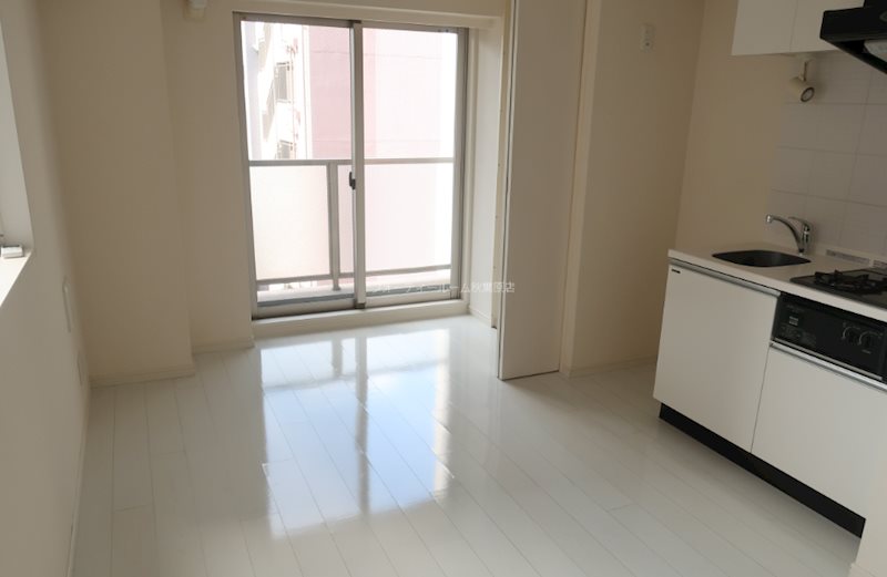 居室・リビング　別号室参考写真