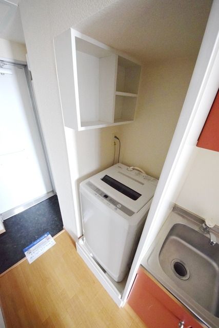 洗面設備　洗濯機付きです♪