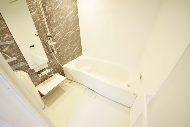 バス・シャワールーム　～今日の疲れはさっぱりと～