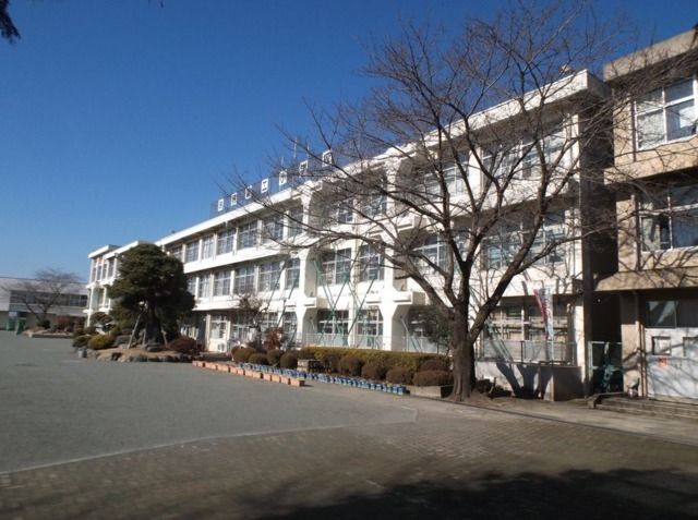 小学校　瑞穂町立瑞穂第二小学校（小学校）まで922m