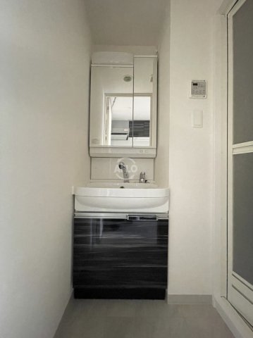 洗面設備　ファステート難波WESTディオン　洗面化粧台