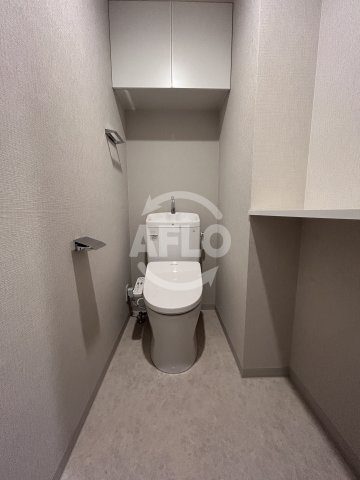 トイレ　スプランディッド江坂III　トイレ