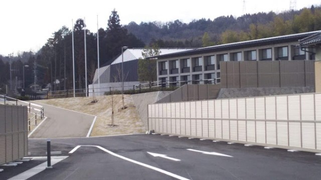 中学校　瑞浪市立瑞浪北中学校（中学校）まで1718m