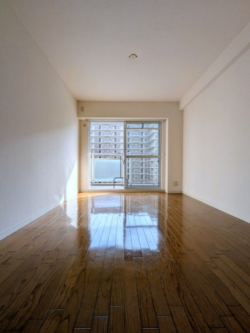 その他部屋・スペース　南向きで明るい洋室