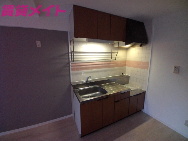 キッチン　キッチントイレ