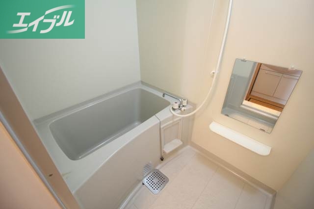 バス・シャワールーム　バスルーム