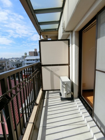 バルコニー　日当り良好の南向き