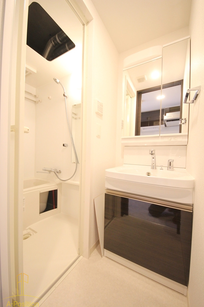 洗面設備　エステムコート大阪WESTII