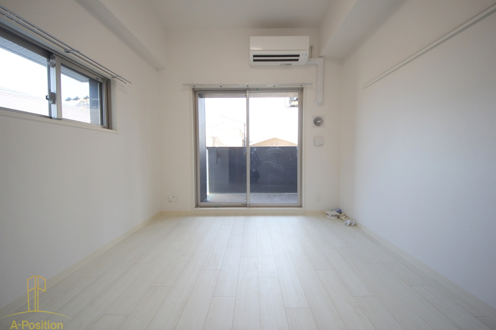 居室・リビング　エステムコート大阪WESTII