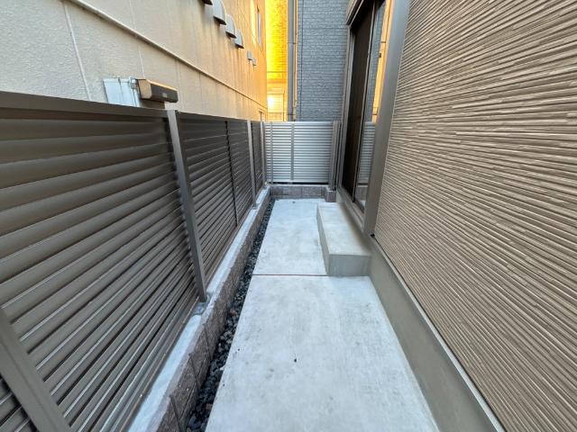 セキュリティ　専用庭