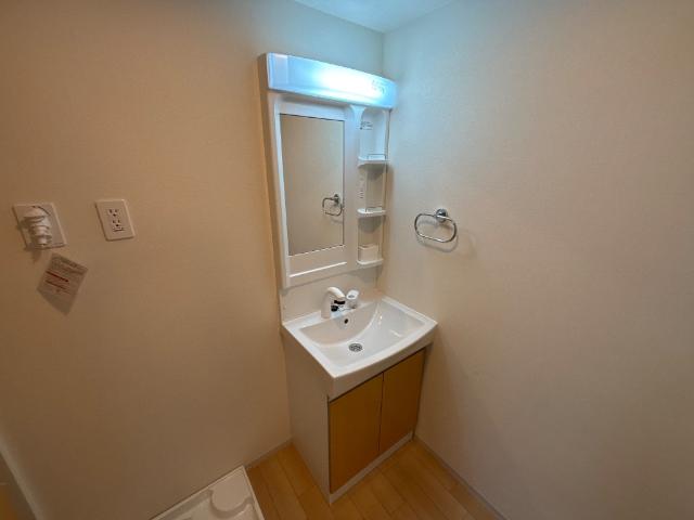 洗面設備　洗髪洗面化粧台