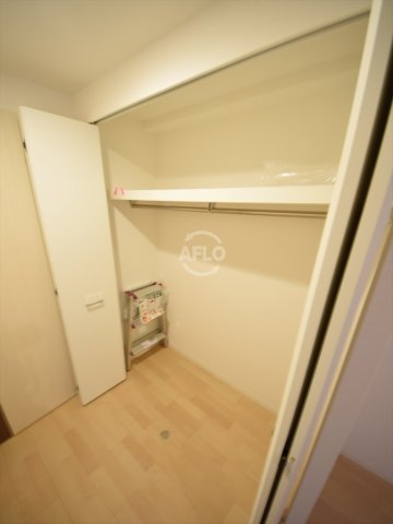 収納　セレニテ心斎橋グランデ　クローゼット