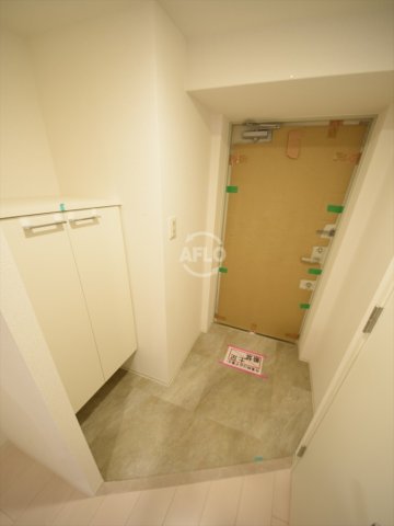 玄関　セレニテ心斎橋グランデ　玄関