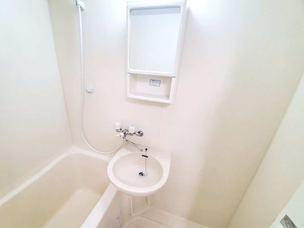 バス・シャワールーム　バス