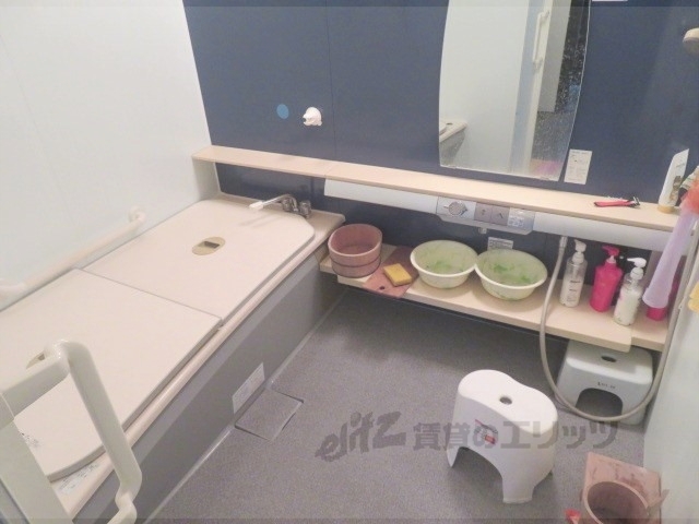 バス・シャワールーム　バス