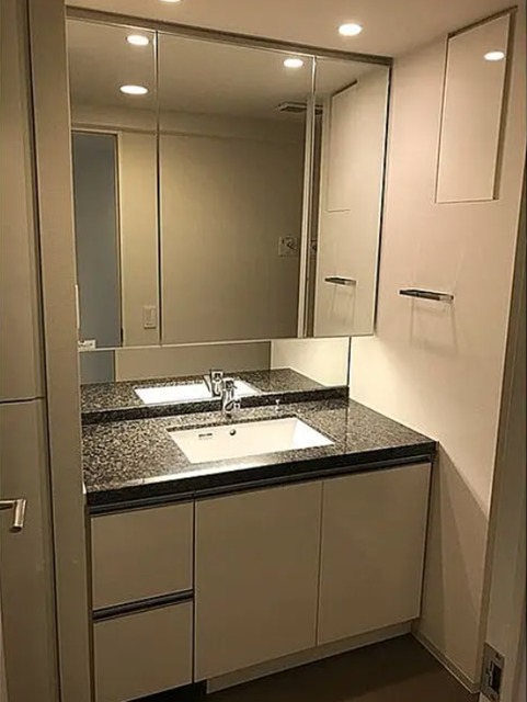 洗面設備　参考写真