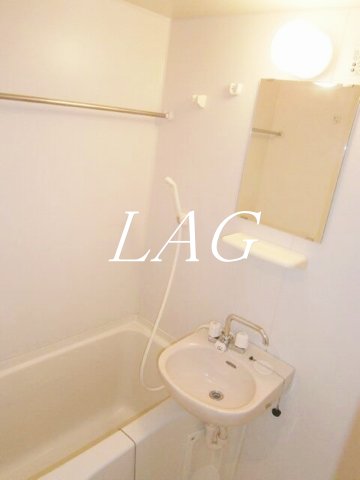 バス・シャワールーム　お風呂です。