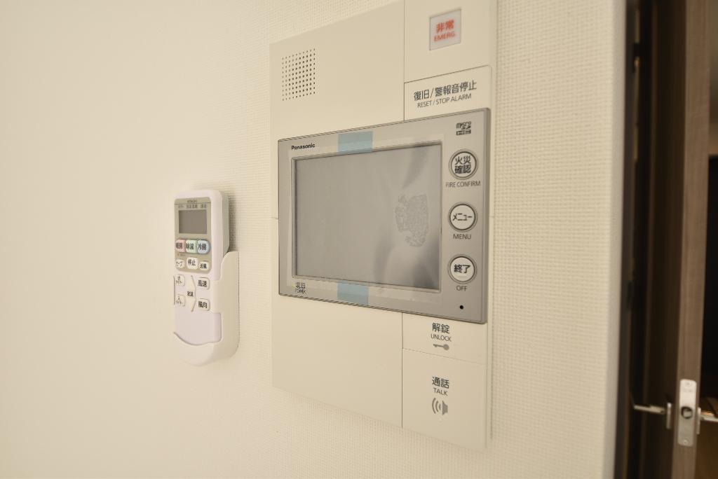 セキュリティ　カメラ付インターホン