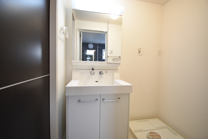 洗面設備　広い洗面スペース