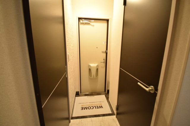 玄関　収納もある玄関です