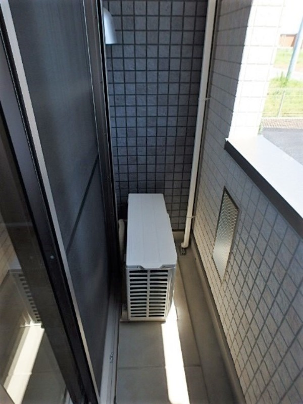 バルコニー　図面と現状に相違がある場合には現状を優先