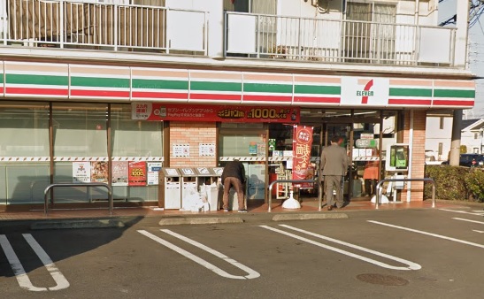 コンビニ　セブンイレブン　藤沢石川店（コンビニ）まで566m