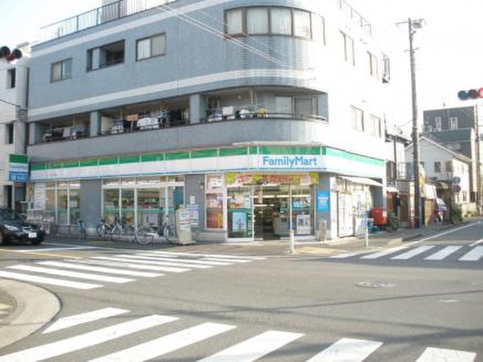 コンビニ　ファミリーマート ますや古市場店（コンビニ）まで211m